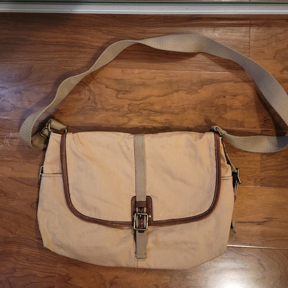 Fossil Small Messenger Bag